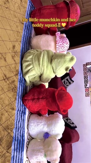 Discover My Little One with Her Teddy Bear Squad