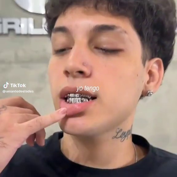 bieeen friki #foryoupage #foryou #hola #realwowstar #zell #zellwow #goattalk #paratii #parati #zyxcba #viraltiktok #viralvideo #queso #mechayrxmeo #mecha #ogn #detroit #luhrever #shako #stiffy #swaggerboyz #gforlife #rojuu @zell @meshayrxmeo brrr @shako2b @luhrever @rojuu