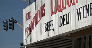 San Diego business owner reacts to 2 liquor stores robbed overnight as authorities investigate spree