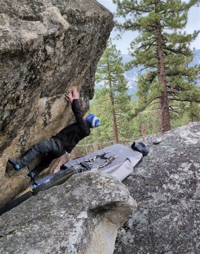 Red Lobster, V10 (Flash) - Lake Tahoe