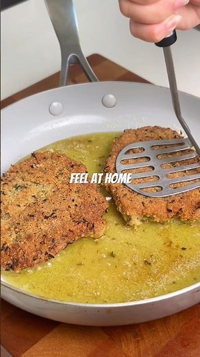 Crispy pork schnitzel, gluten free #schnitzel #glutenfreerecipes