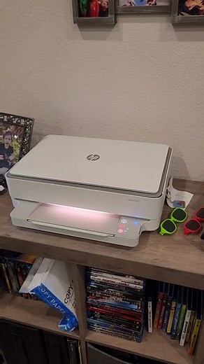 Just gotta scan in some important docs real quick, and umm..... #technologyisnotmyfriend #glitch #homestarrunner