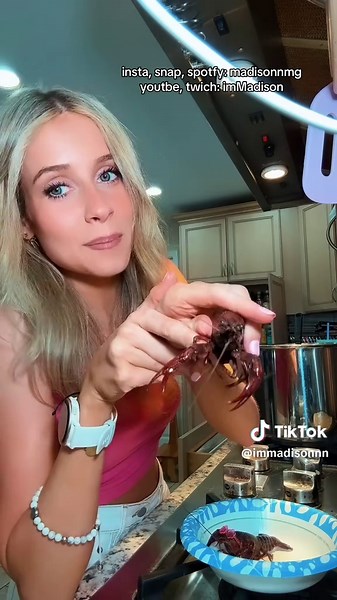 Interactive Crawfish Technology Unveiled on Live Stream