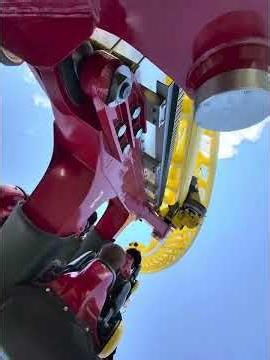 POV: Experiencing Lightning Speeds on THE FLASH: Vertical Velocity at Six Flags Great America! ⚡🎢