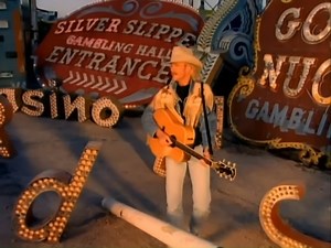 Alan Jackson – Gone Country...🎧 Watch full this song: https://top100.greatestoldiessongs.org/alan-jackson-gone-country/?utm_source=facebook&utm_medium=ngreel&utm_campaign=topoldcountrysongsofalltime | Top Old Country Songs Of All Time