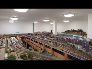 H0 riesige, moderne und private Multideck Märklin Modelleisenbahn + XXL Fahrvideo von ‪@Suedbahnler‬