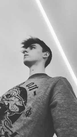 ВЛАД БУМАГА (@a4omg)’s videos with Steady 1234 (feat. Jasmine Thompson & Skizzy Mars) - Vice