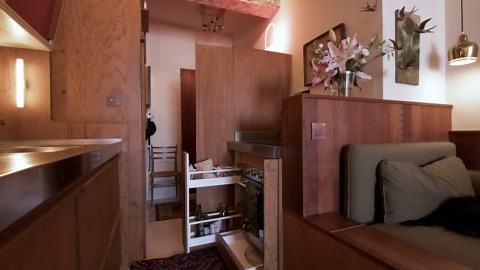 Stylish Mid-Century Attic Apartment in Barcelona – 34sqm / 366sqft