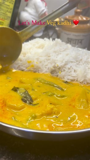 SHASHI on Instagram: "Veg Kadhi Recipe ❤️ . . . #vegetablekadhi #trendingreels #indianfoods #reels #easyrecipesathome"