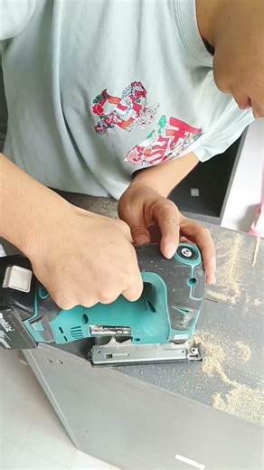 #好工具一起分享 #高性能实用工具 #郑州家具安装师傅