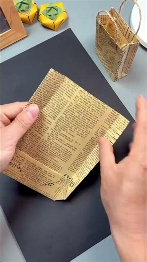 Use a piece of A4 paper to fold a good-looking and practical paper bag. It can be filled with sm