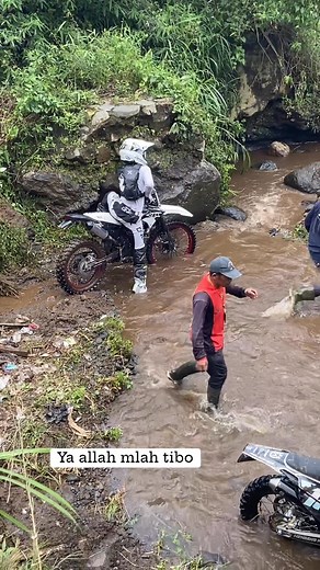 2.1M views · 5.3K reactions | Tibo dijalur sungai #trabaslucu | Parman | Facebook