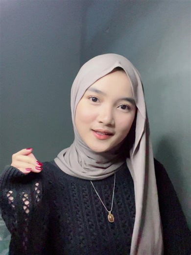 Rr. Athaya (@rr..athaya)’s videos with suara asli - sarii