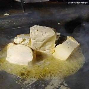 5.4M views · 24K reactions | SO MUCH BUTTER !! Try MASALA PAV at Maruti Pav Bhaji, Vile Parle(W), Mumbai | Street Food Recipes | Facebook