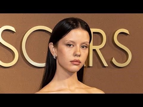 pub ELLE La success story de Mia Goth