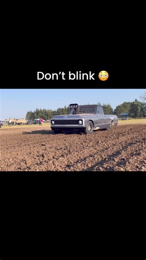 4.4M views · 66K reactions | This truck by Harrison Racing is STANDING ON BUSINESS. Don’t blink or you might miss it  RacingInTheDirt.com | World Sand Drag News WSDN | Facebook