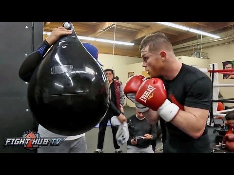 CANELO ALVAREZ KILLS THE HEAVY BAG! LOOKS FEROCIOUS & WORKS ON HEAD MOVEMENT FOR CHAVEZ JR FIGHT