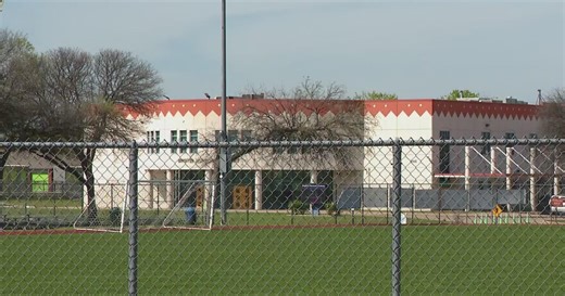 Judge’s order prompts Texas to approve two Islamic schools for school choice program