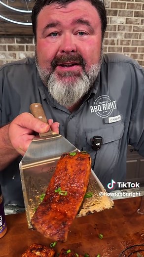 Crispy and Juicy Salmon on the Grill
