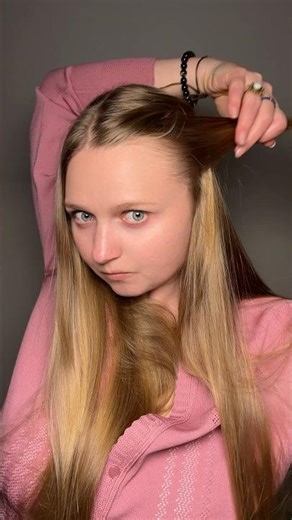 Pink 🎀 or Brown 🤎? Halfup hairhack #hairtutorial #hairstyle #shorts