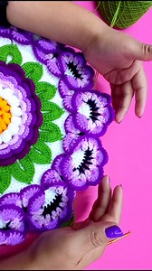 Cuadrado a crochet para tus colchas #crochet #lana #videosdetejido #ganchillocreativo #ganchillo | Tejidos a crochet Milagros y Olga Huaman