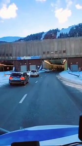 The rocks and mountains snow Colorado #elzainoysupalomo #snow #ice #trucks #nextgen | Roberto Alamilla