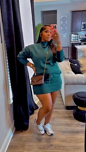 Sporty, chic and comfy Reebok at Walmart nailed it 😍 • • • Comment LINK for the deets to shop this style. • 5’5 198 wearing size medium #reebok #walmart #curvywomen | Styled By DanielleGabriel