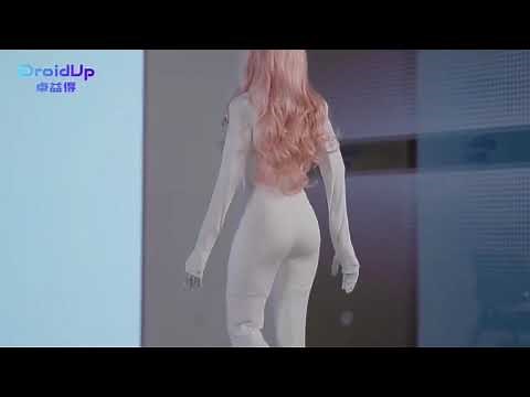 Moya, le premier robot de compagnie doté d'une IA qui rougit, parle… et marche comme un humain