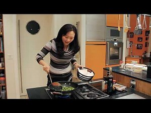 Wok Buschbohnen/Prinzessbohnen 'Gan-Bian' mit vegetarischem Hack