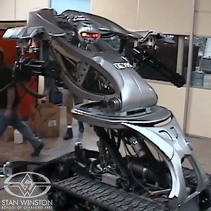 Stan Winston shows his special guest, @dicksmithmakeup, the animatronic Terminator T-1 model they created for Jonathan Mostow's Terminator 3: Rise of the Machines. Stan Winston Studio built five T-1s for the sequence at CRS headquarters, two of which were fully functional, hydraulic robots. “These T-1s were real robots,” said 25-year Stan Winston Studio supervisor and co-founder of @legacyeffects, John Rosengrant. “They were hydraulically powered machines that could spin around and drive and do 