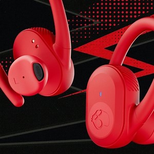 Meet Push Ultra: one of the latest additions to our true wireless family. Push Ultra is purpose-built for any outdoor adventure, with maximum durability, a stay-aware design, a secure fit, and so much more. 🤙 check out today’s Instagram stories for answers to your most-asked questions … and cop this limited colorway while you can. 🔥❤️ Instagram: https://www.instagram.com/skullcandy/ Shop Now:https://bit.ly/2OdTchC | Skullcandy