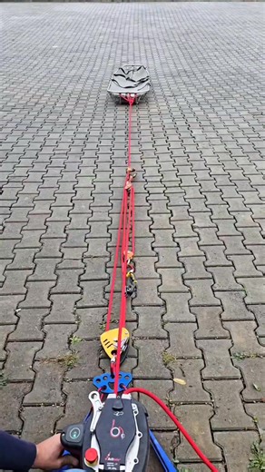 You can make things easier by connecting the pulley system to the liberator! The pulleys distribute the load, and the liberator allows for a smoother and more consistent pulling operation. #Pulley #System #Liberator #Load #Operation | Mr.TechEvolution