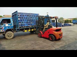 Unload Pepsi Beverages Pallets Off a Delivery Truck ‪@ForkliftSkills‬