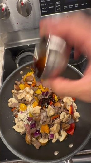👉 Quick & Juicy Beef Stir Fry with Mushrooms & Mini Bell Peppers 🌶️🍄 (So Easy!)
