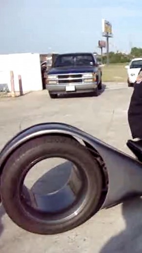 Hubless Wheel Harley-Davidson | Cynthia Holmes