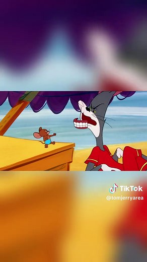 Muscle Beach Adventures with Tom and Jerry