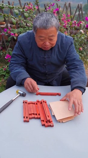 132K views · 2.7K reactions | Luban lock tissue box, no nails, retro style, beautiful and practical【阿木爷爷Grandpa Amu】 #阿木爷爷GrandpaAmu #手工 #工藝品 #木工 #DIY #reels #shorts | 阿木爷爷Grandpa Amu | Facebook