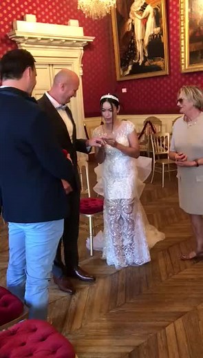 Elegant Wedding Moments Captured in Stunning Imagery