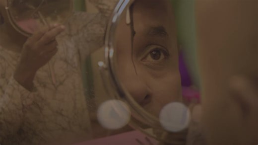 Madeleien à Paris Trailer Oficial