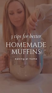 🥣 When making muffins at home, here are 3 of my top tips that apply to any kind of muffin batter: 1. Don’t overmix the batter Whisk just until the flour disappears. A few small lumps are totally fine — overmixing develops the gluten and leads to dense, heavy muffins instead of soft, tender ones. 2. Toss your mix-ins with a little flour Dates, berries, chocolate chips — coating them lightly in flour helps keep them suspended in the batter so they don’t all sink to the bottom. 3. Start hot, then 