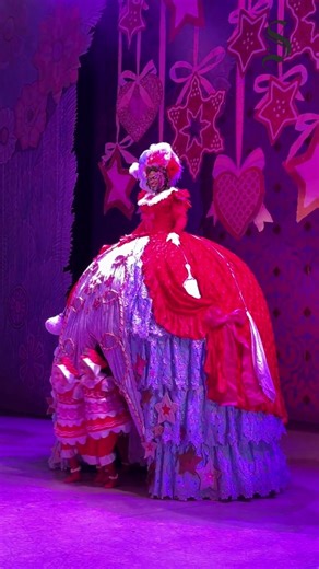 Ex-NFL star Fozzy Whittaker joins Austin's 'Nutcracker' as Mother Ginger