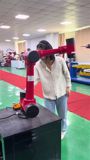 Exploring the Essentials of Welding Robots in Factories