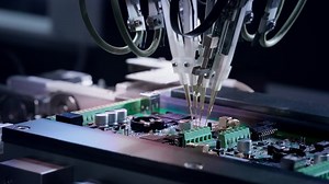 Electronic Circuit Boards Production Installation Smd: stockbeeldmateriaal en -video's (rechtenvrij) 1071367855 | Shutterstock