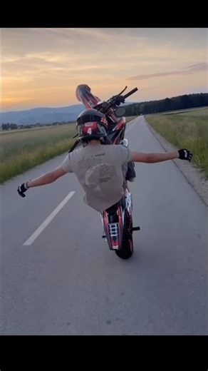 Crazy Dirt Bike Ride 😱🔥| No Hands Wheelie! 🏍️💨 #Shorts #wheelie #bikelife #ktm #stunt #supermoto