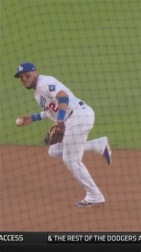 Miguel Rojas Makes a Ridiculous Barehanded Play!