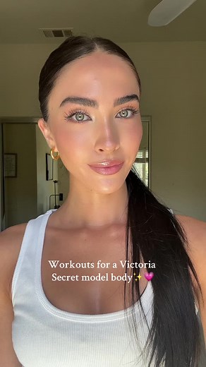 Specific workouts for a Victoria’s Secret model body 💗✨ #victoriassecret #workoutroutine #workoutmotivation #vsangel #model #foryou #fyp #greenscreen