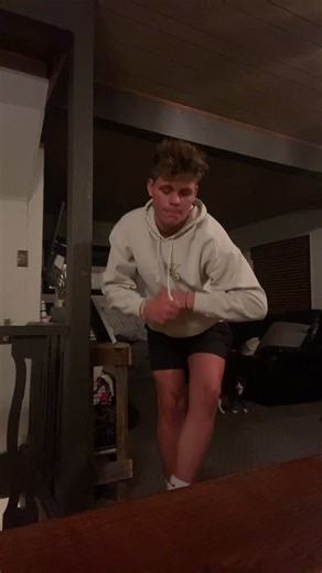 Rex (@rex.finch)’s videos with Body (Remix) [feat. ArrDee, E1 (3x3), ZT (3x3), Bugzy Malone, Buni, Fivio Foreign & Darkoo] - Tion Wayne & Russ Millions