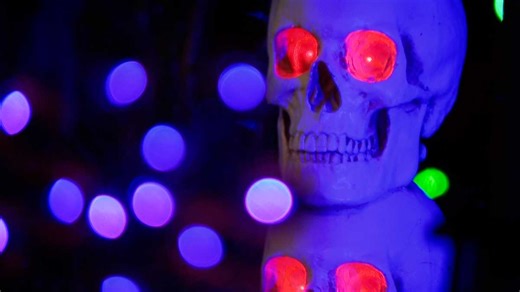 Omaha-area Halloween yard haunts will terrify with creepy crawlies, spooky skeletons