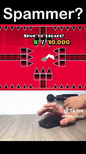 Wave Spam Challenge in Geometry Dash