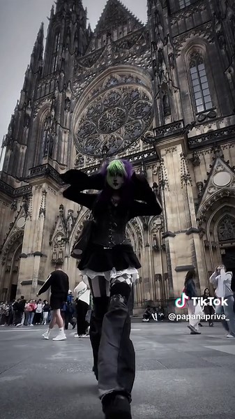 Reposting this #prague #cathedral #gothicarchitecture #fitchick #praguecathedral